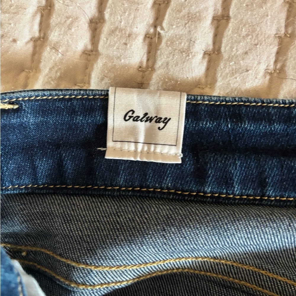 Frank and Eileen Blue Wide-Leg Crop Jeans - Picture 6 of 7